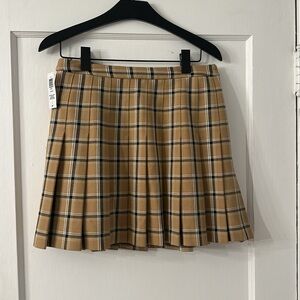 Aritzia Wilfred Plaid Pleated Skirt